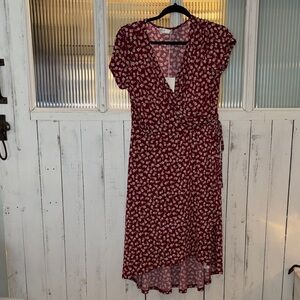 Chic High Low Floral Dress in Burgundy